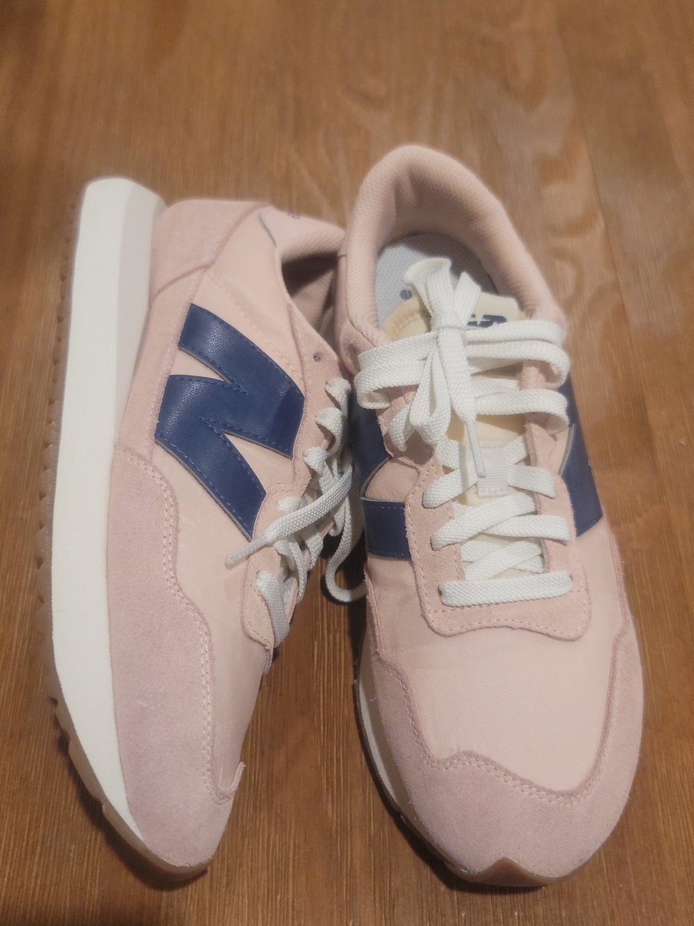 New Balance Women's Pink Sneakers with Navy 'N' Accent